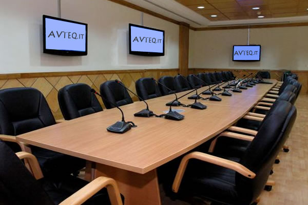 Impianti microfonici per conferenze e dibattiti via cavo, cablati